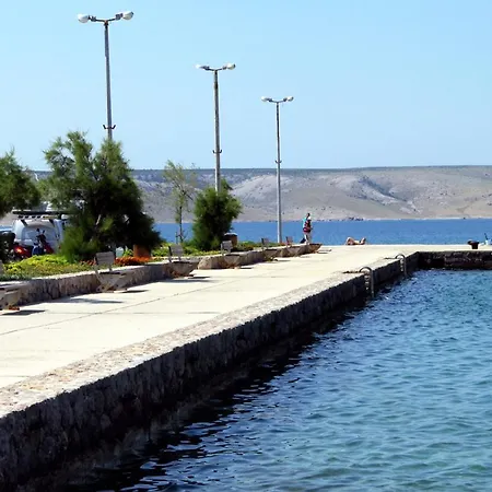 6587b * Starigrad Paklenica