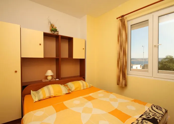 6587b * Starigrad Paklenica